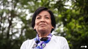 Thailand frees woman jailed for criticizing monarchy